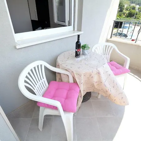 Apartments Pivac Makarska Exterior foto